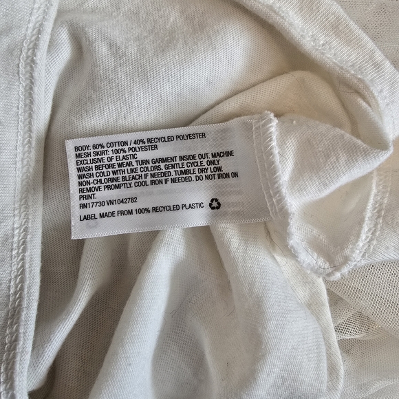 White dress - Picture 4 of 5